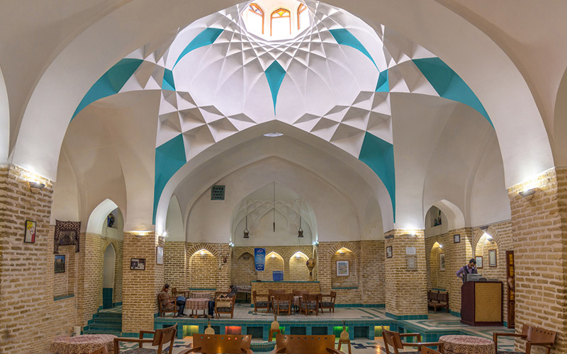 بازار و حمام خان یزد